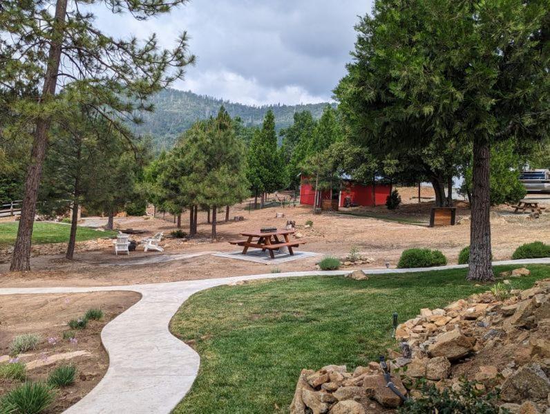Red Barn Retreat Hotel North Fork ภายนอก รูปภาพ